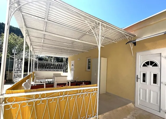 Liberty Depandance 2 * Bari